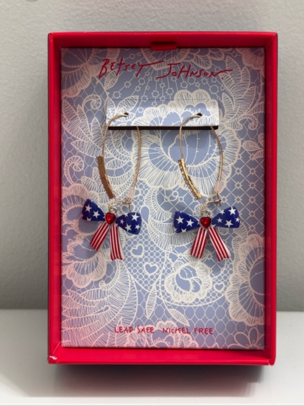 Betsey Johnson Red, White, Blue Shepherd Hook American Dangling Bow Earrings🇱🇷